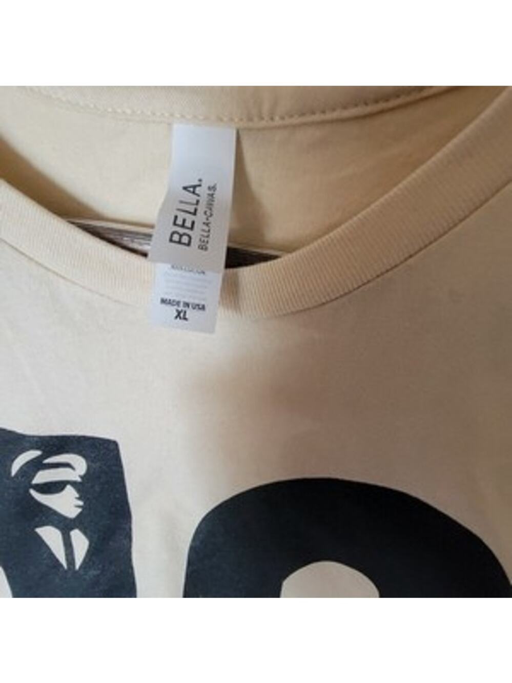 Two Tone Records t shirt  size xl cream